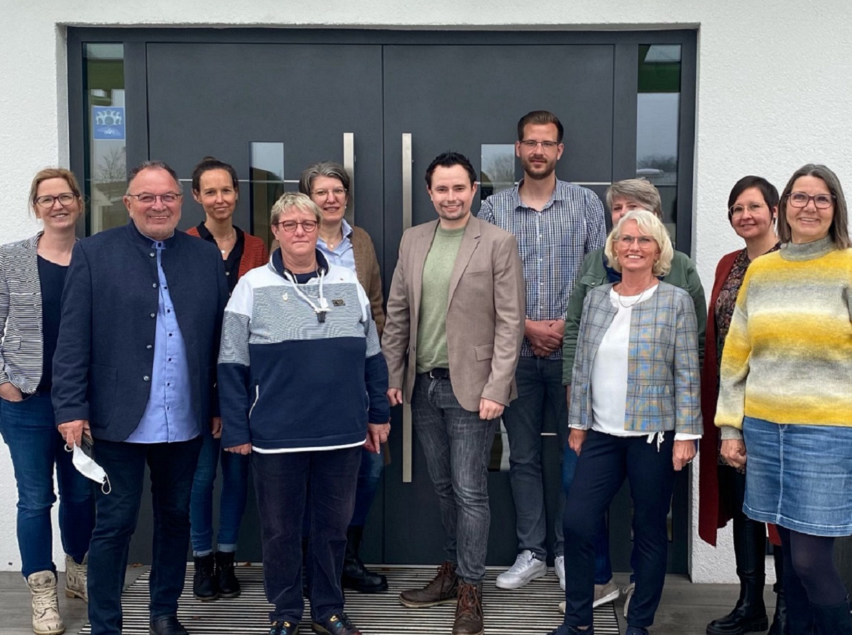 Austausch mit der Praxis Apfelbaum: „Verschiedenheit ist keine Barriere, sondern eine Chance“ am 14. April 2022, 12:00 Uhr